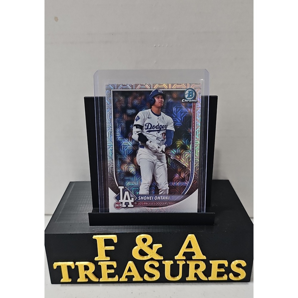 2025 Bowman - Shohei Ohtani #17 Chrome Mojo Refractor